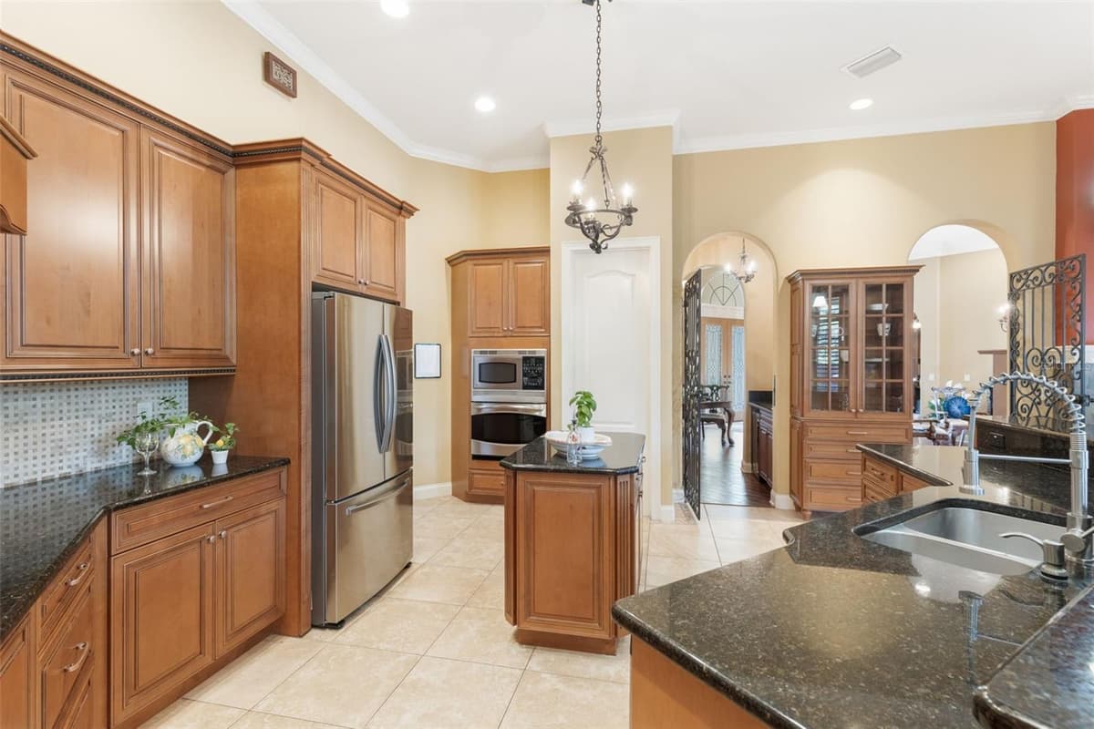 25514 HIGH HAMPTON CIRCLE — photo 15 of 49