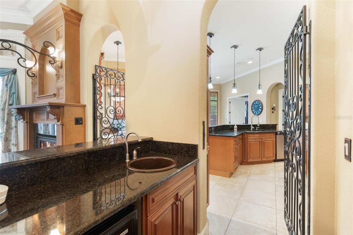 25514 HIGH HAMPTON CIRCLE — photo 17 of 49