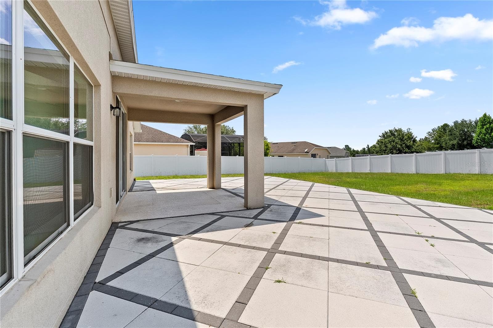 337 GIOVANI BOULEVARD — photo 27 of 31