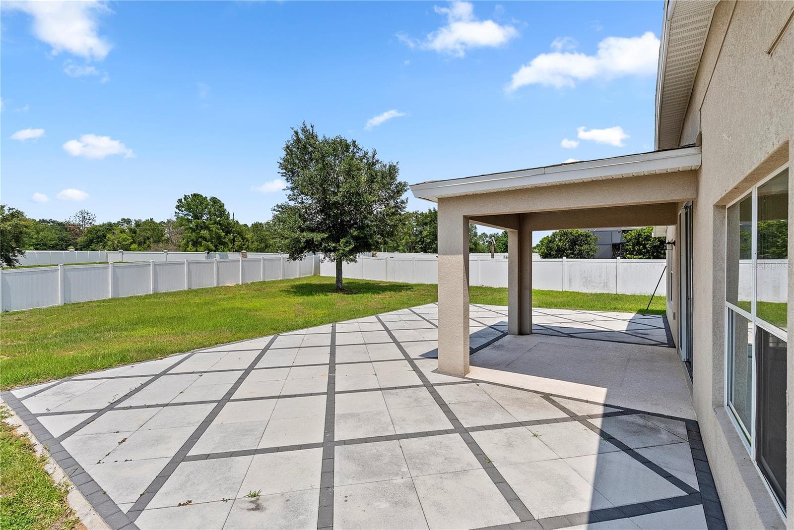 337 GIOVANI BOULEVARD — photo 4 of 31