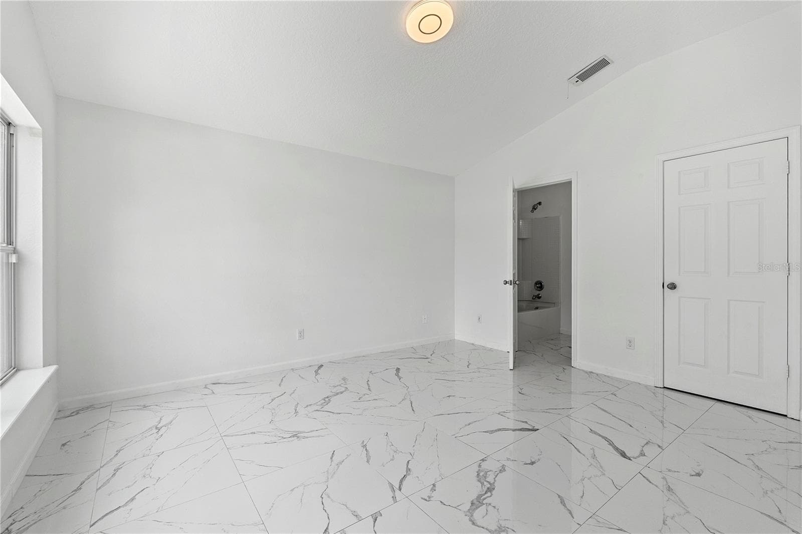 337 GIOVANI BOULEVARD — photo 19 of 31