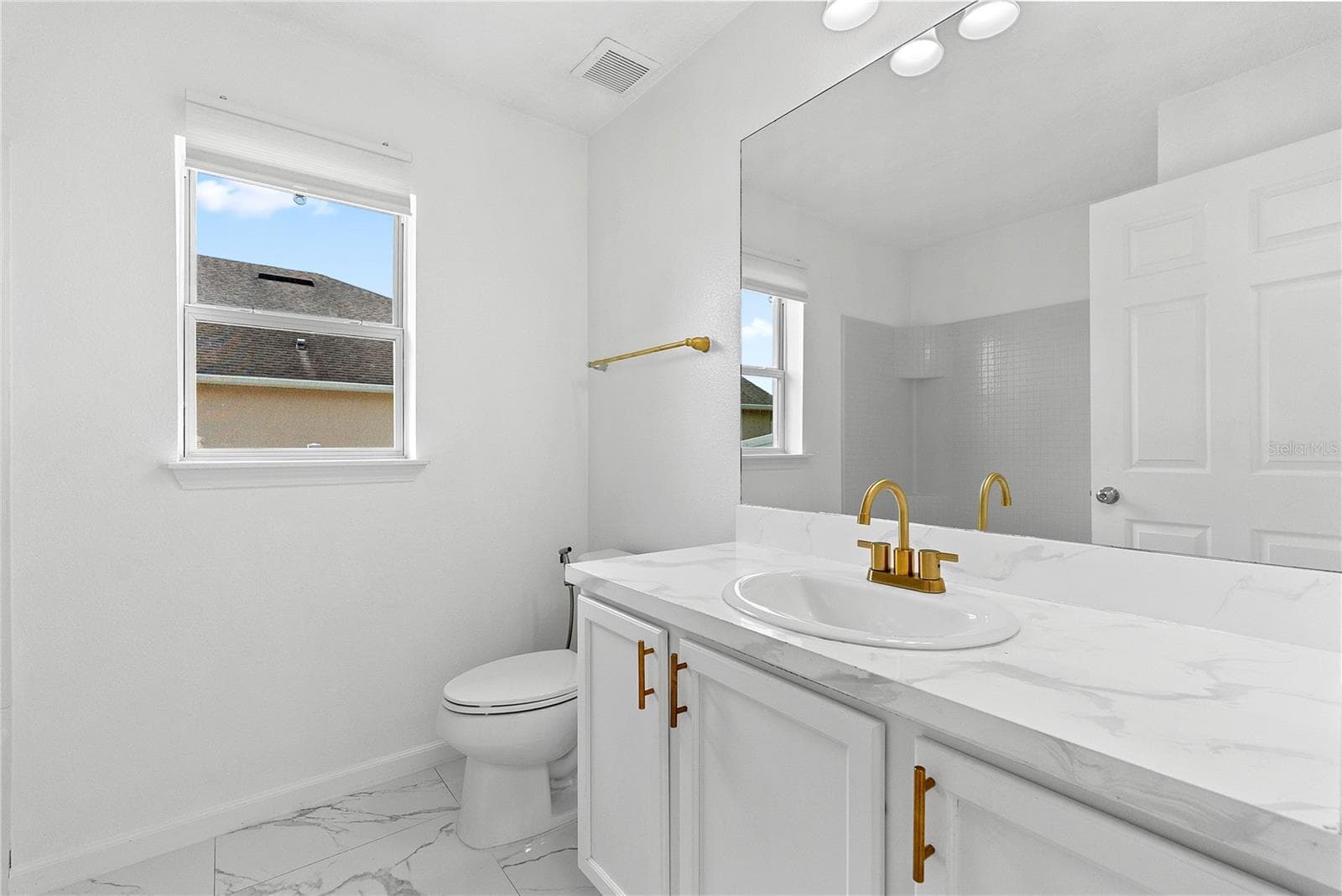 337 GIOVANI BOULEVARD — photo 21 of 31