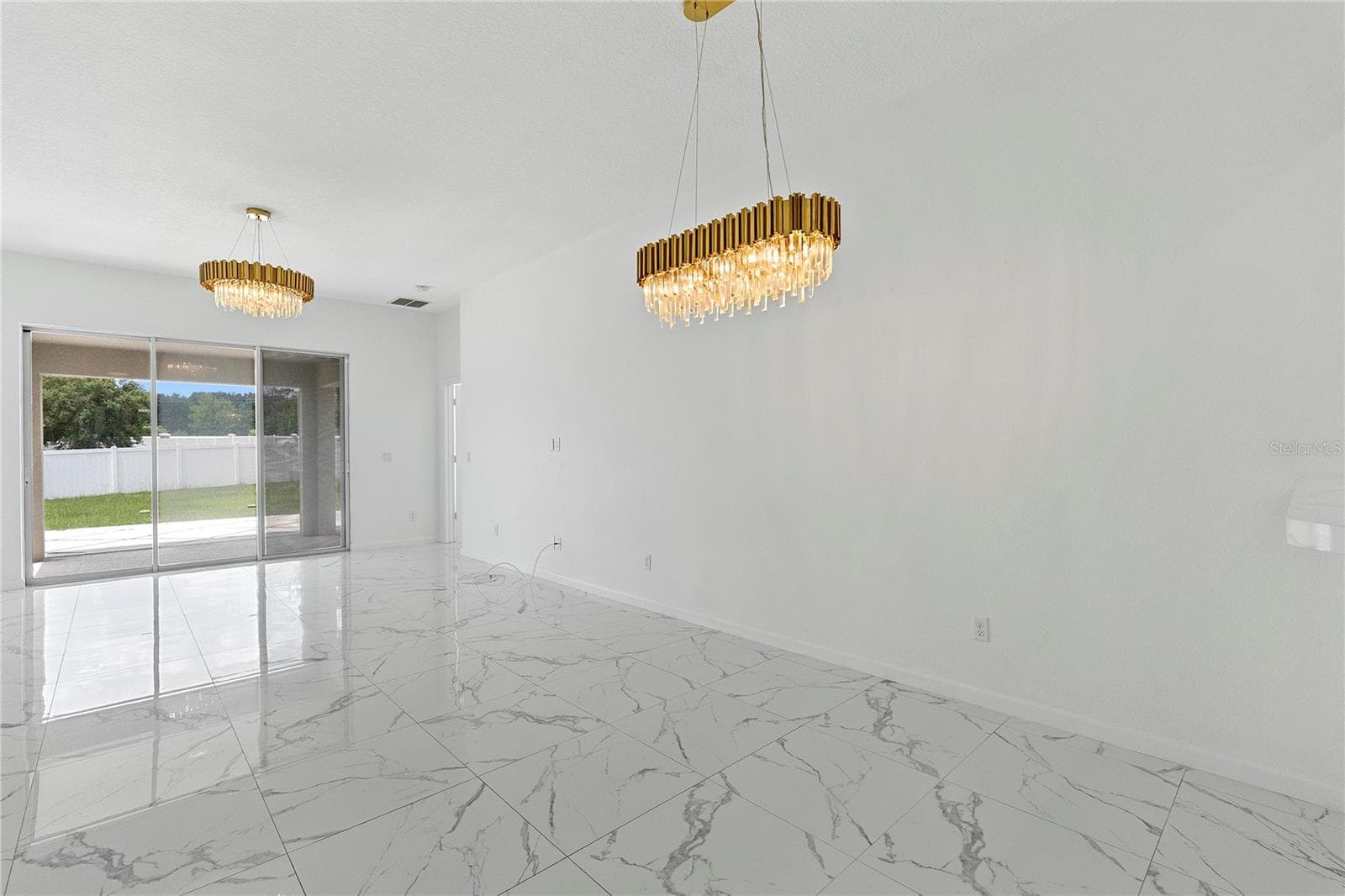 337 GIOVANI BOULEVARD — photo 11 of 31