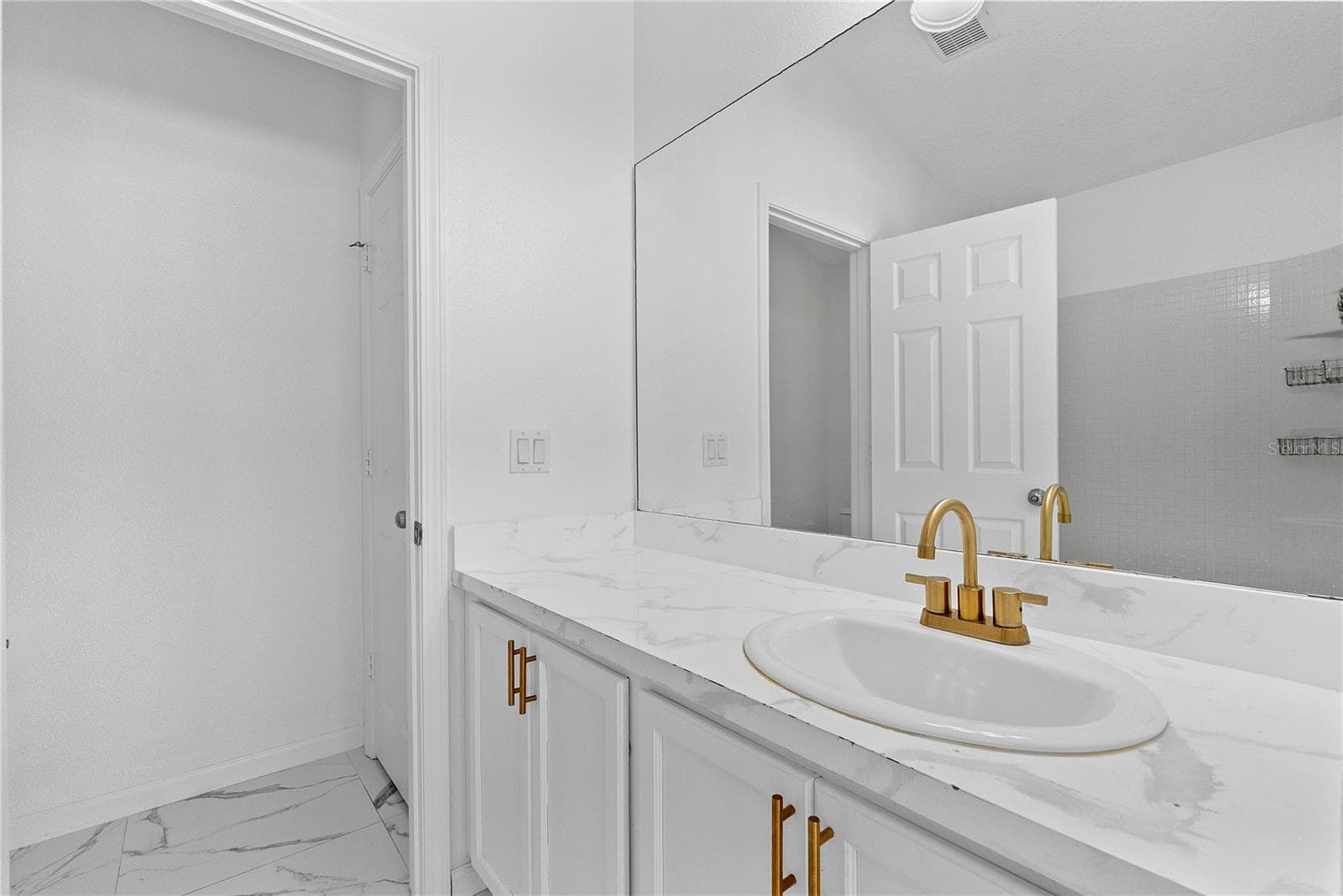337 GIOVANI BOULEVARD — photo 25 of 31