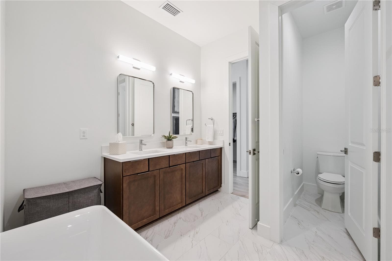512 SWOOPE AVENUE — photo 25 of 46