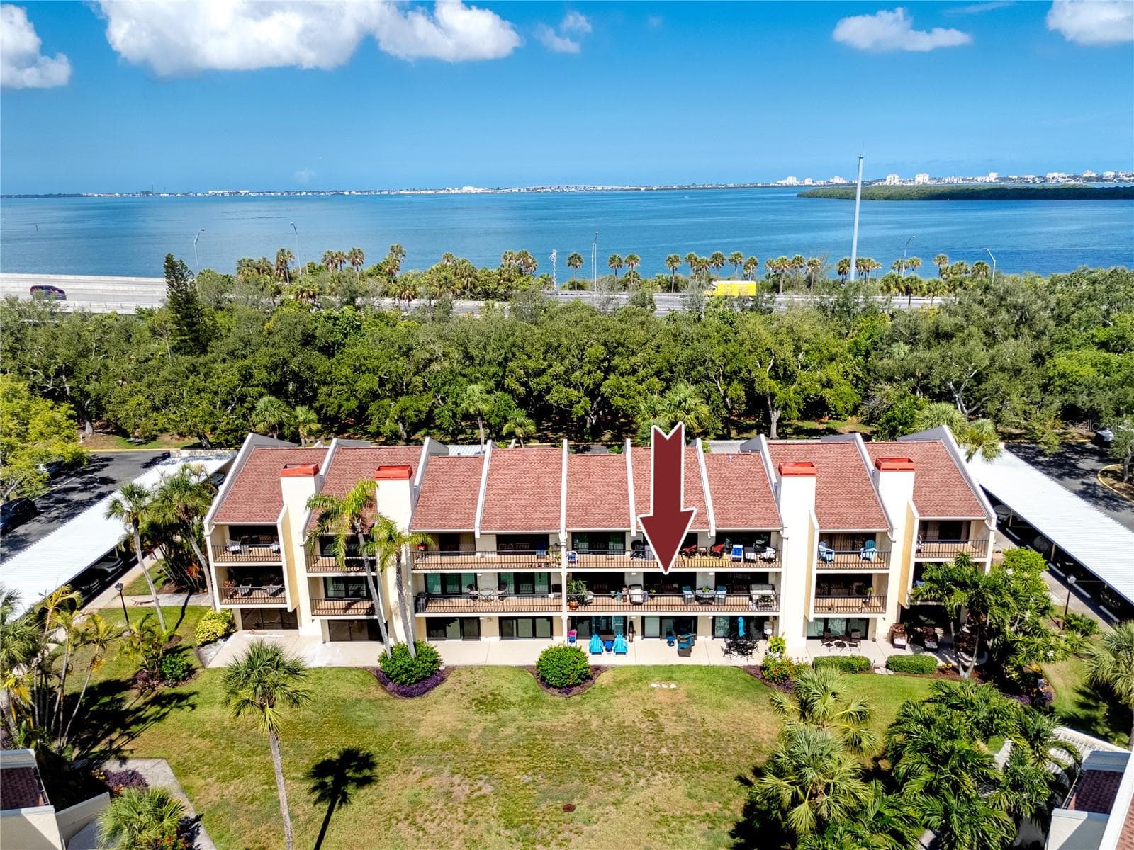 7530 SUNSHINE SKYWAY LANE — photo 49 of 53