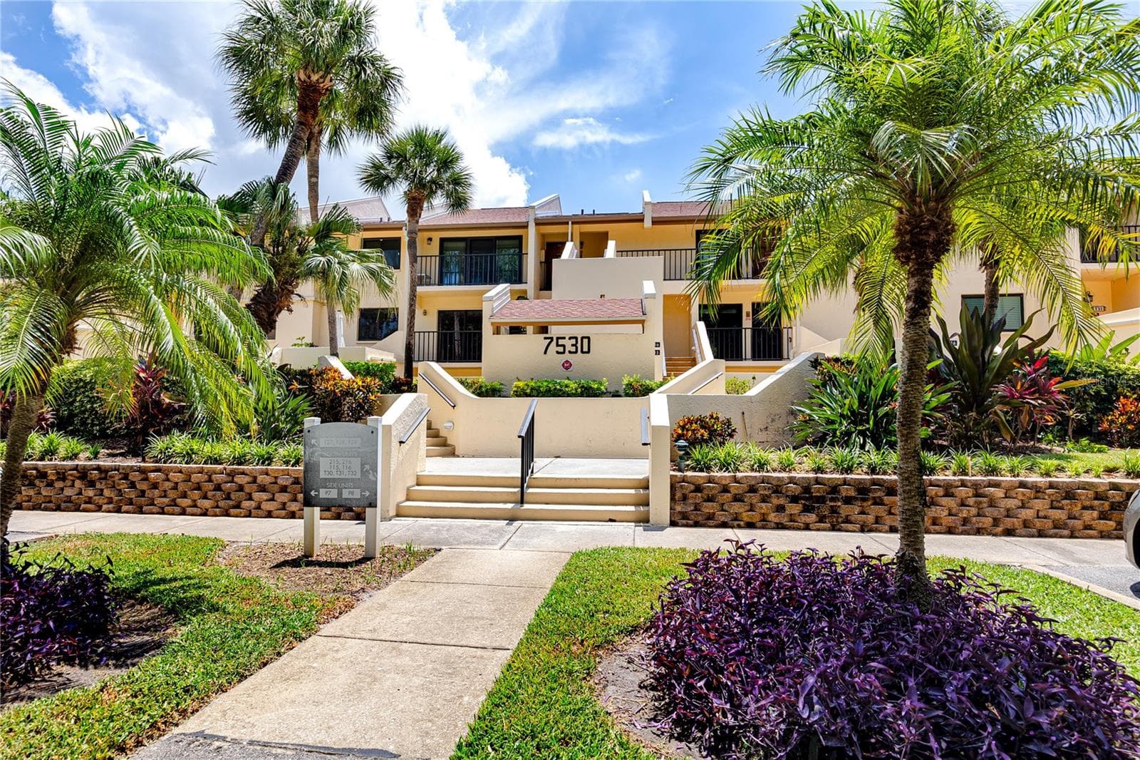 7530 SUNSHINE SKYWAY LANE — photo 39 of 53