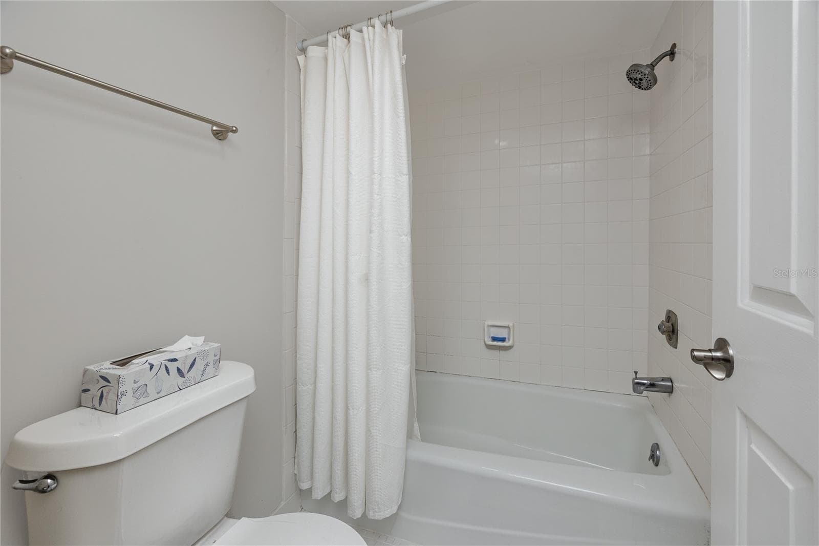 7530 SUNSHINE SKYWAY LANE — photo 20 of 53