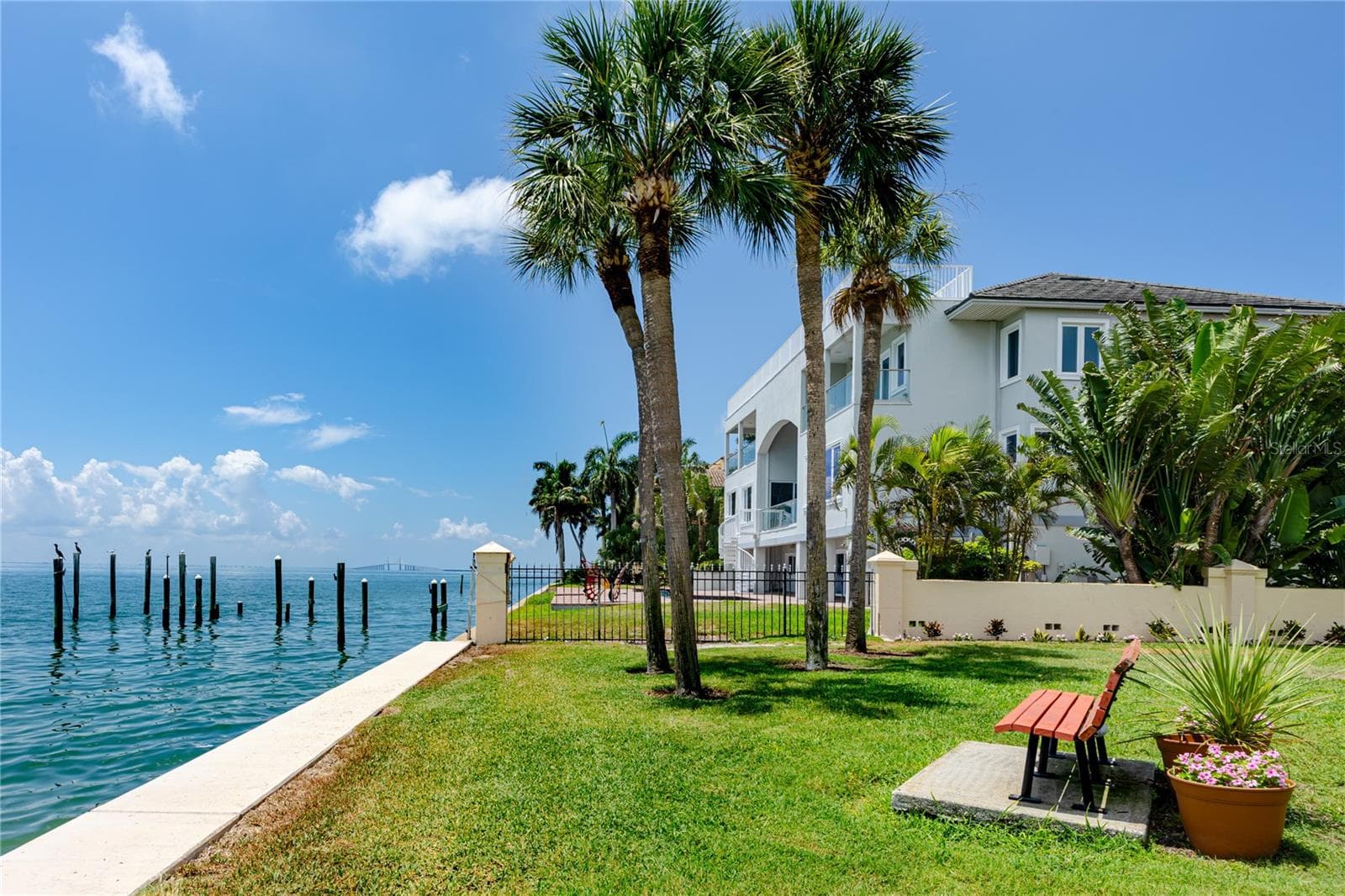 7530 SUNSHINE SKYWAY LANE — photo 31 of 53