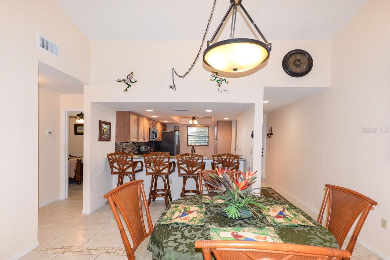 335 COLDEWAY DRIVE — photo 10 of 45