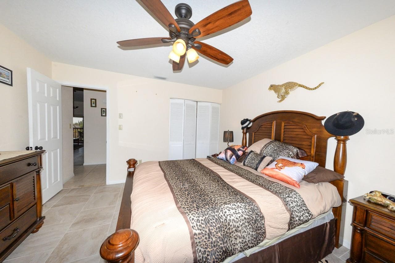 335 COLDEWAY DRIVE — photo 18 of 45