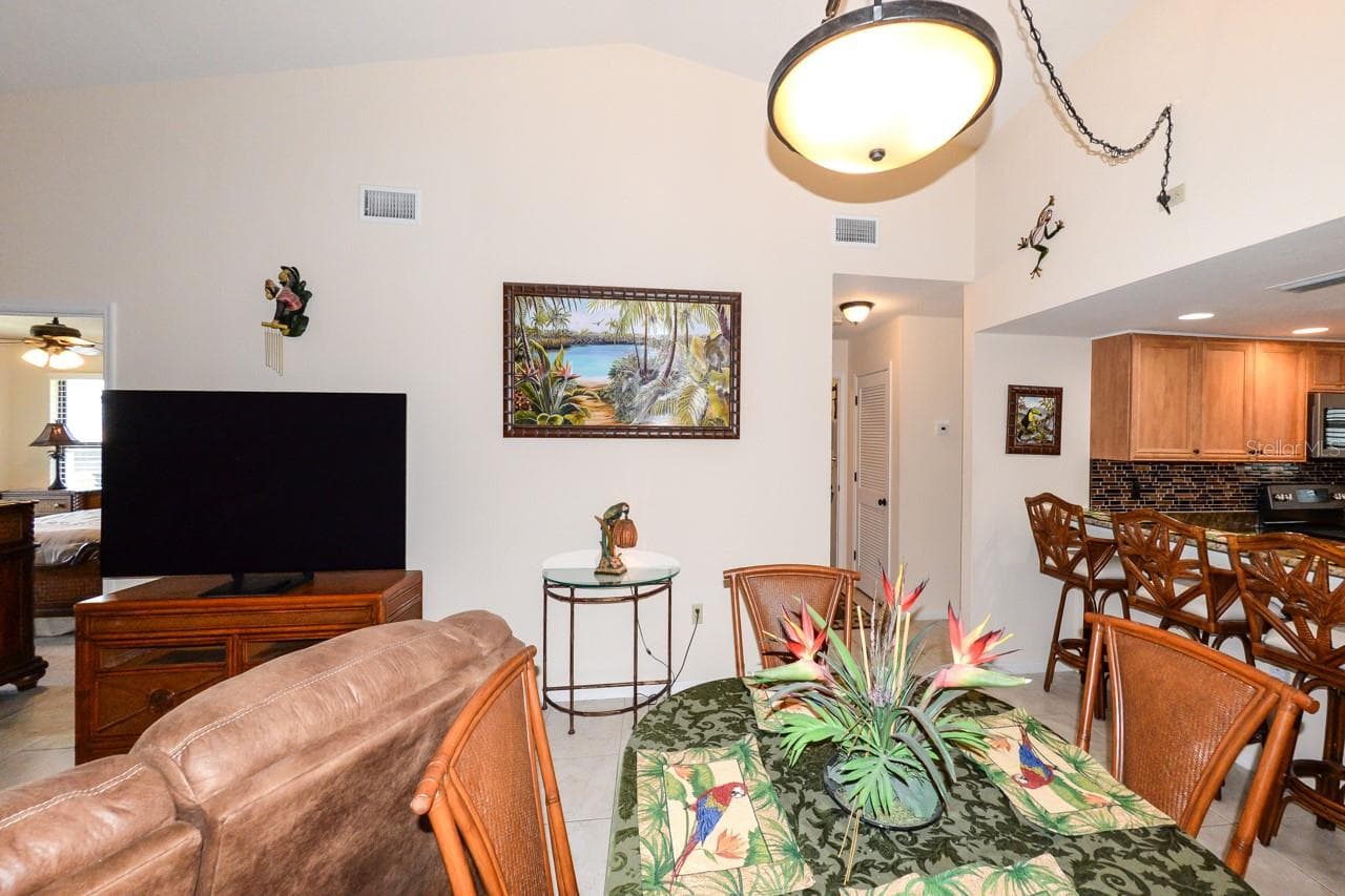 335 COLDEWAY DRIVE — photo 9 of 45
