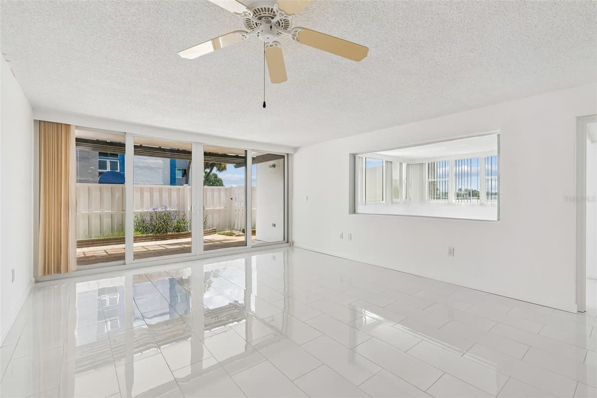 450 TREASURE ISLAND CAUSEWAY — photo 4 of 49