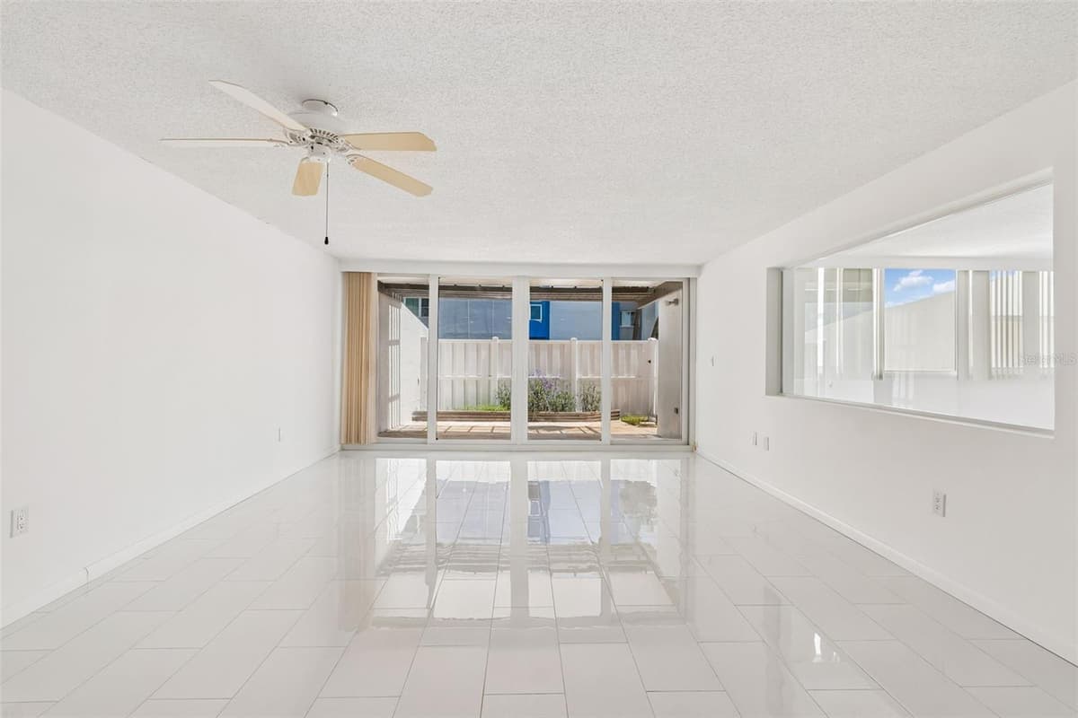 450 TREASURE ISLAND CAUSEWAY — photo 47 of 49
