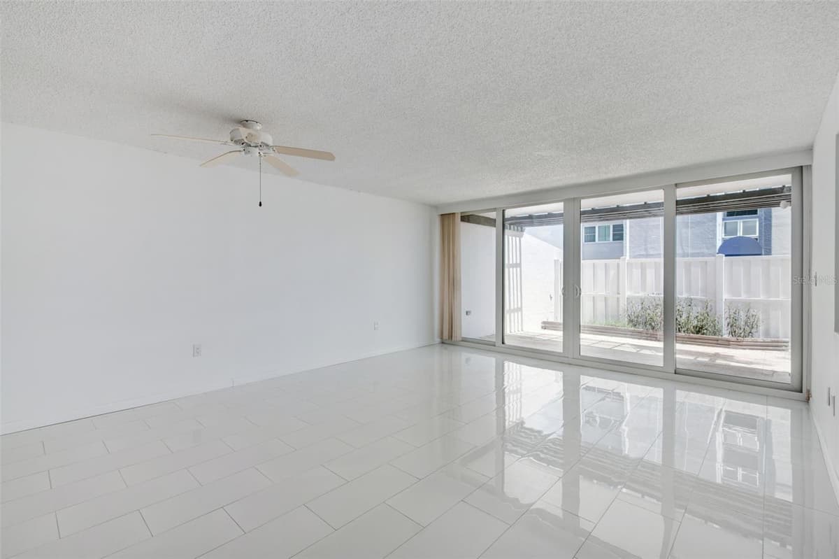 450 TREASURE ISLAND CAUSEWAY — photo 5 of 49