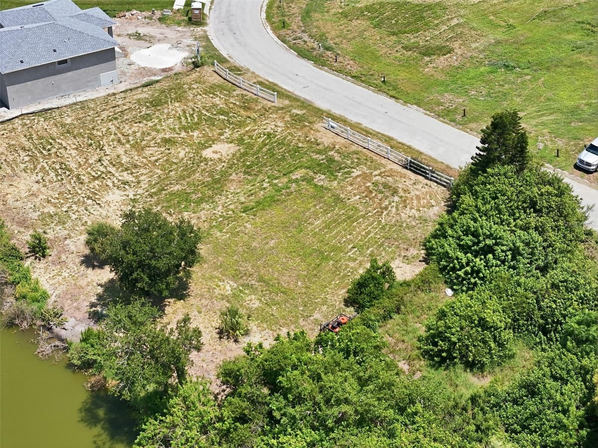 1504 JACKSON DRIVE — photo 9 of 12