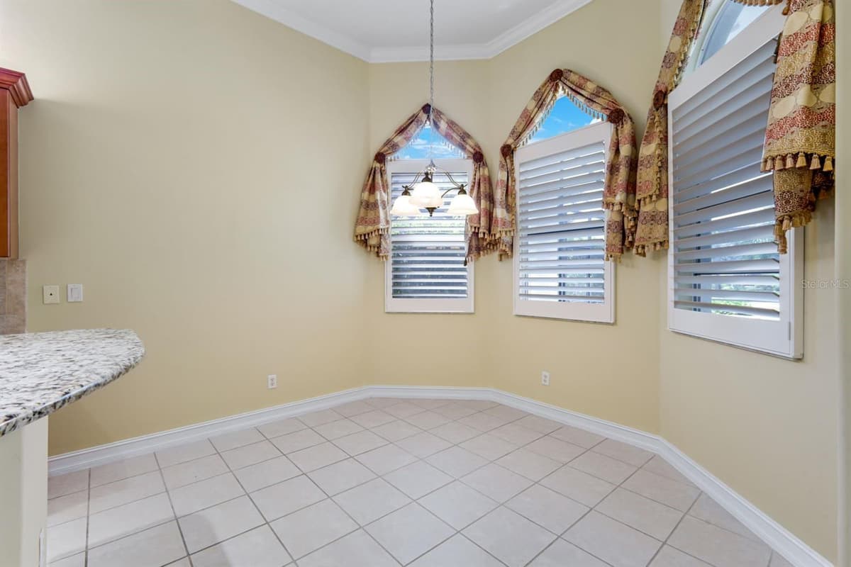12584 GRANDEZZA CIRCLE — photo 12 of 25