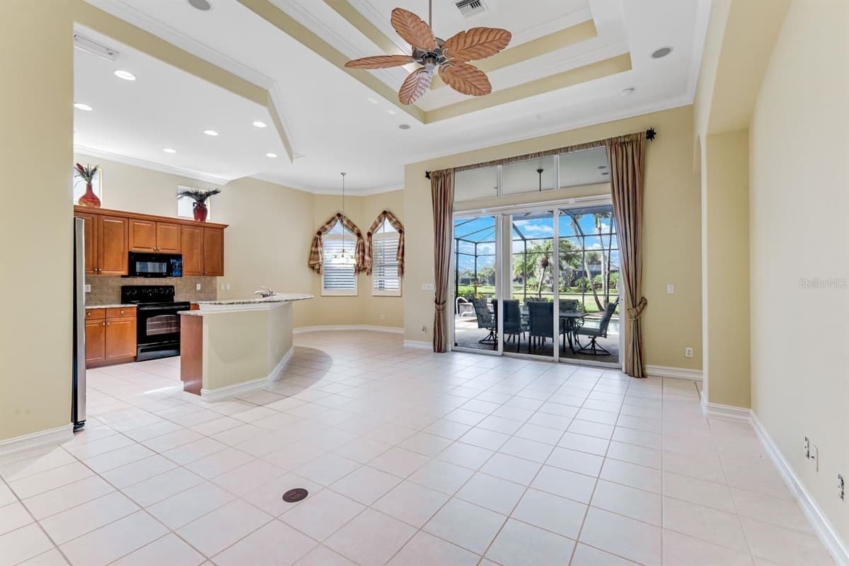 12584 GRANDEZZA CIRCLE — photo 2 of 25