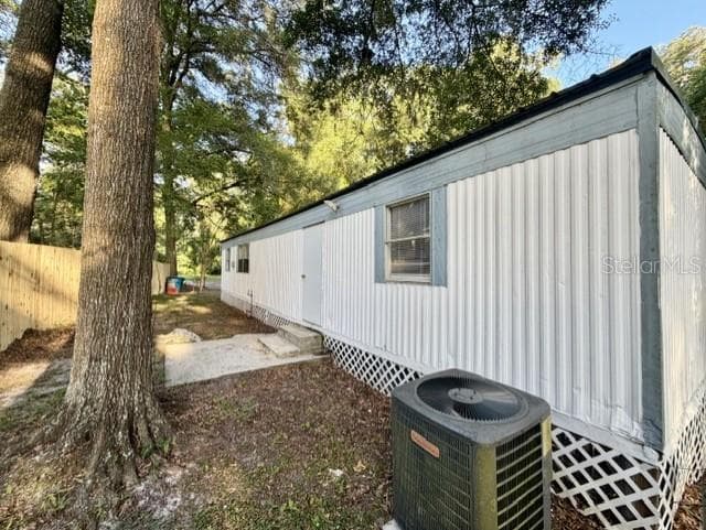 18400 233RD TERRACE — photo 4 of 28