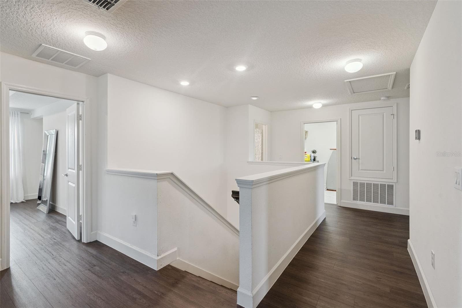 14007 CREEK HARBOR DRIVE — photo 22 of 56