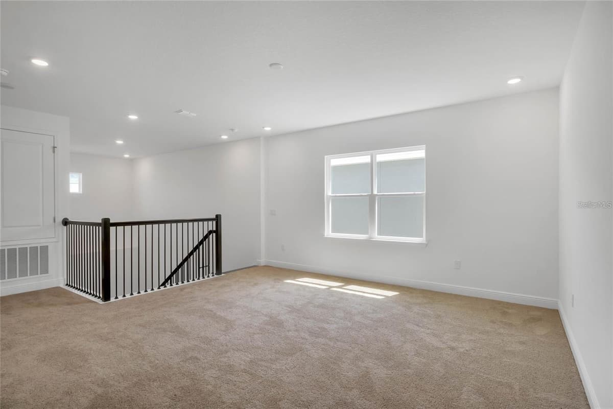 15730 VETTA DRIVE — photo 24 of 31
