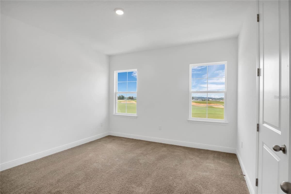 15730 VETTA DRIVE — photo 12 of 31