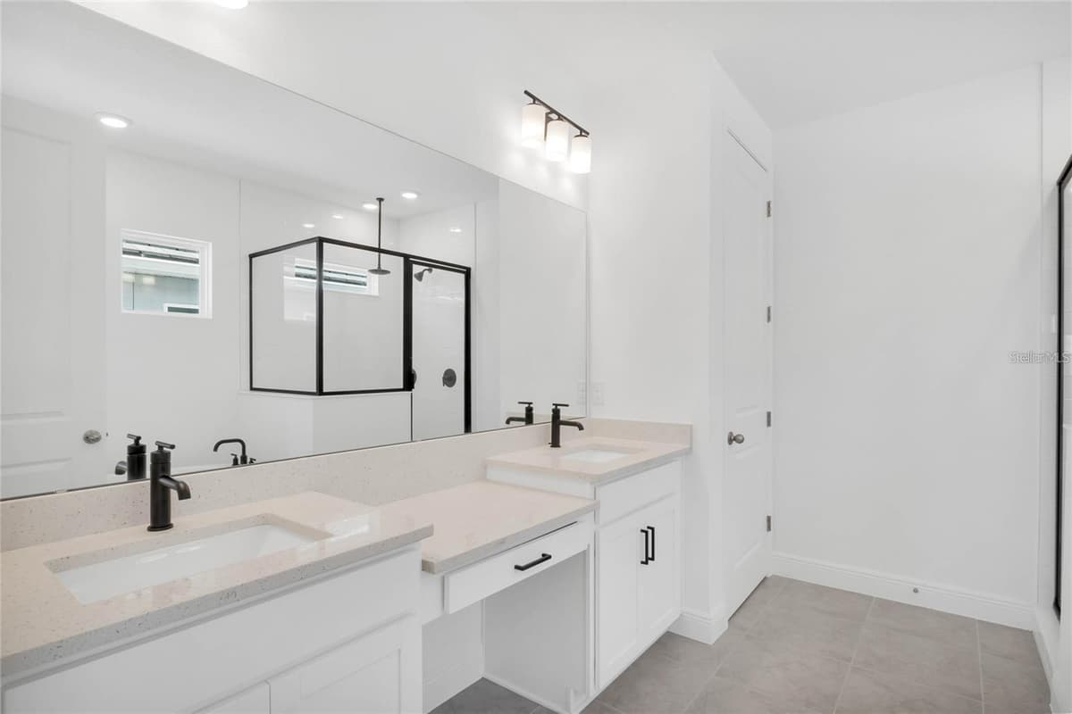 15730 VETTA DRIVE — photo 19 of 31
