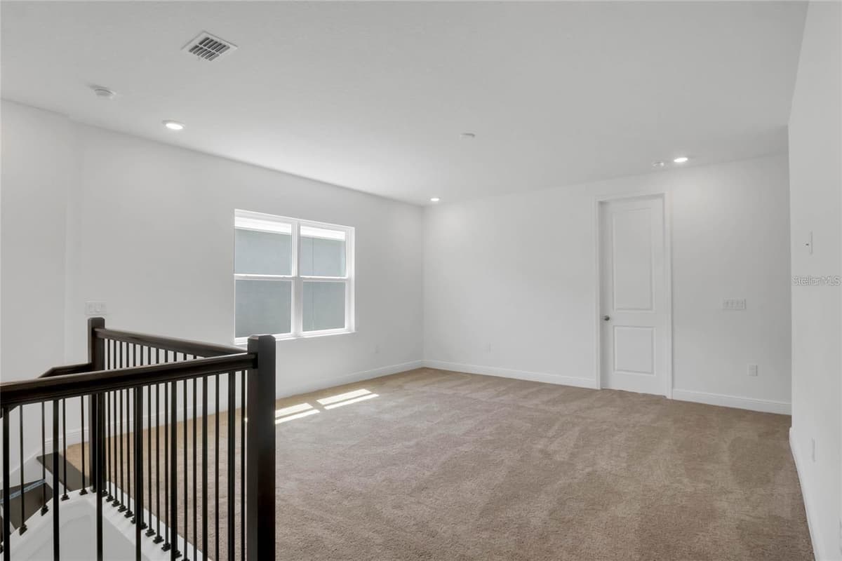 15730 VETTA DRIVE — photo 23 of 31