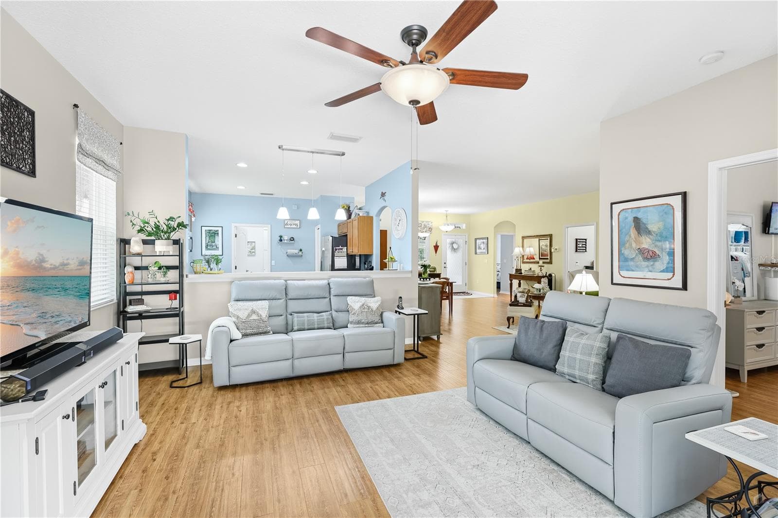 8954 FOUNDERS CIRCLE — photo 15 of 37