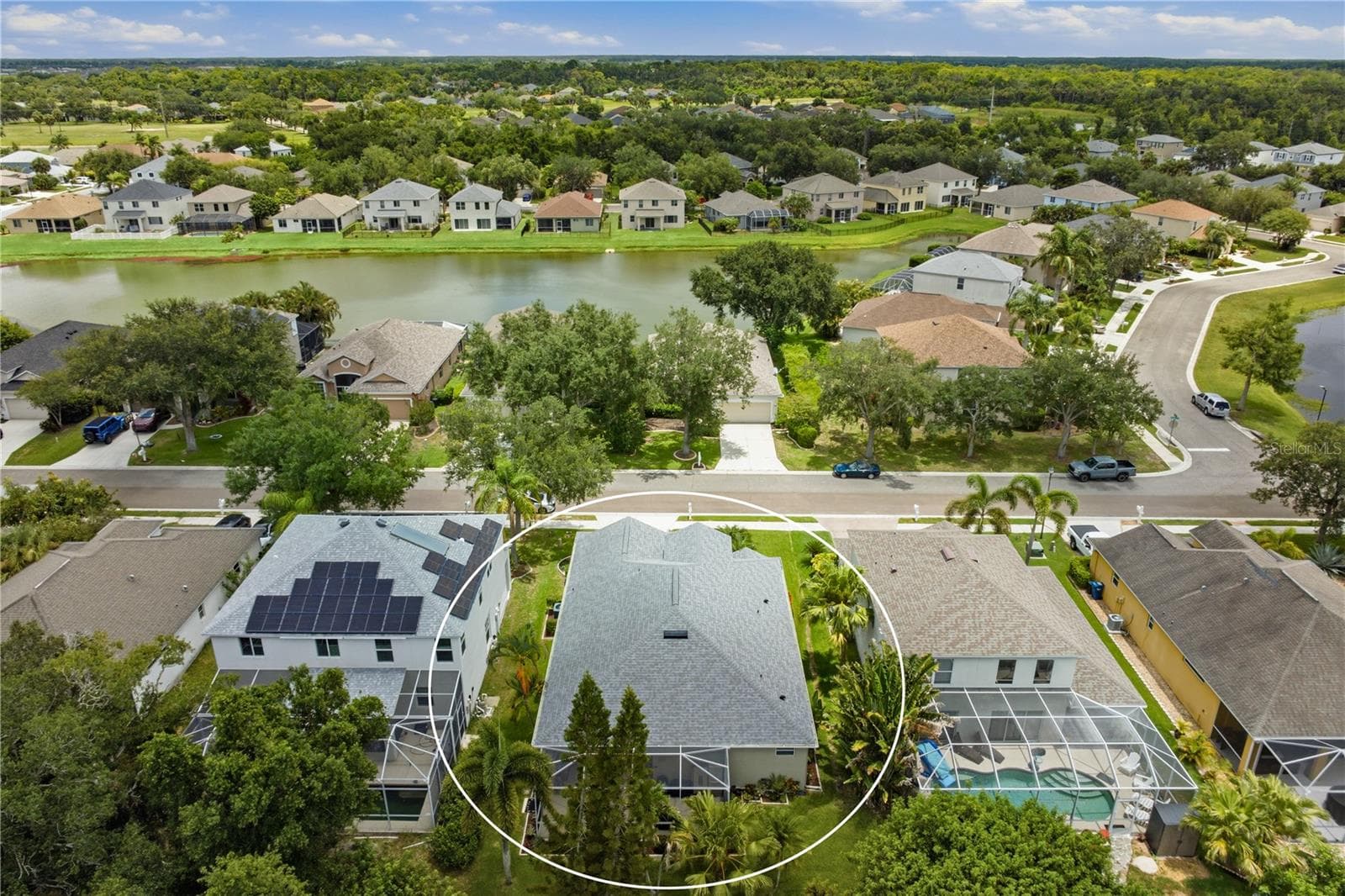 8954 FOUNDERS CIRCLE — photo 35 of 37