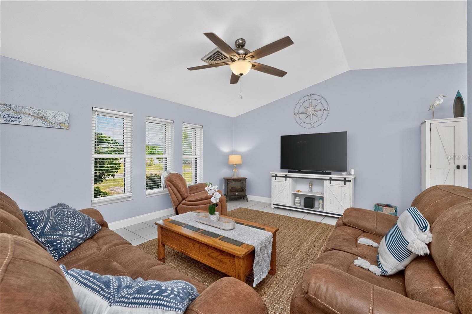 255 MARK TWAIN LANE — photo 4 of 51