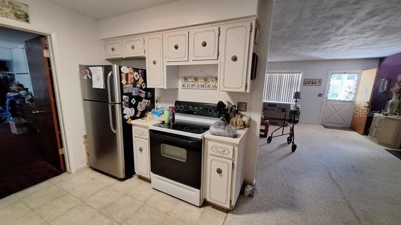 84 TYLER STREET — photo 3 of 18