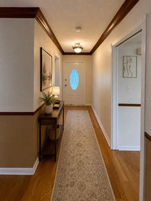 1029 COUNTRY CLUB CIRCLE — photo 2 of 17