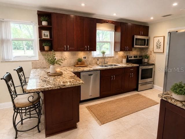1029 COUNTRY CLUB CIRCLE — photo 4 of 17