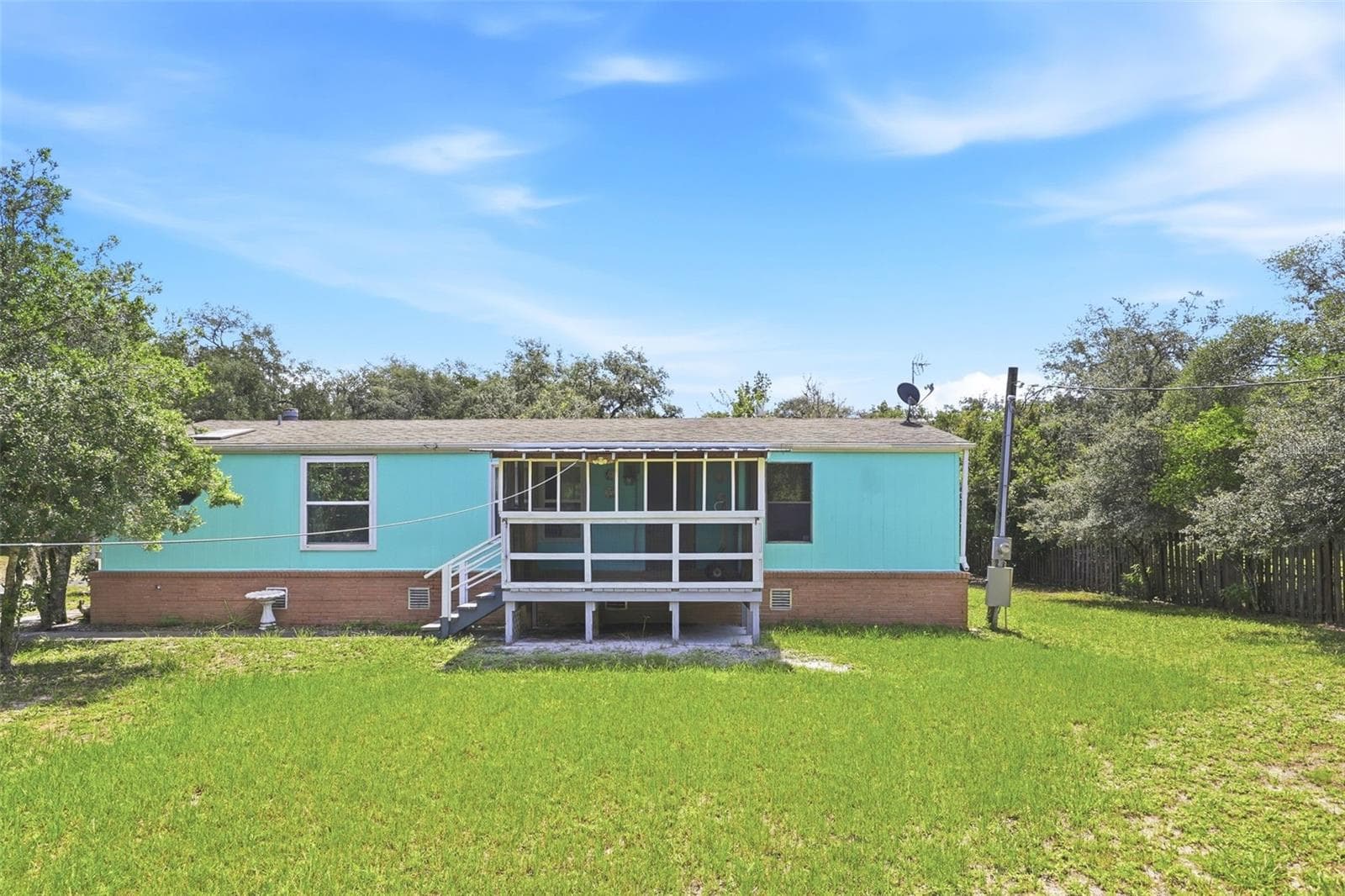 44238 FOREST VIEW ROAD — photo 3 of 39