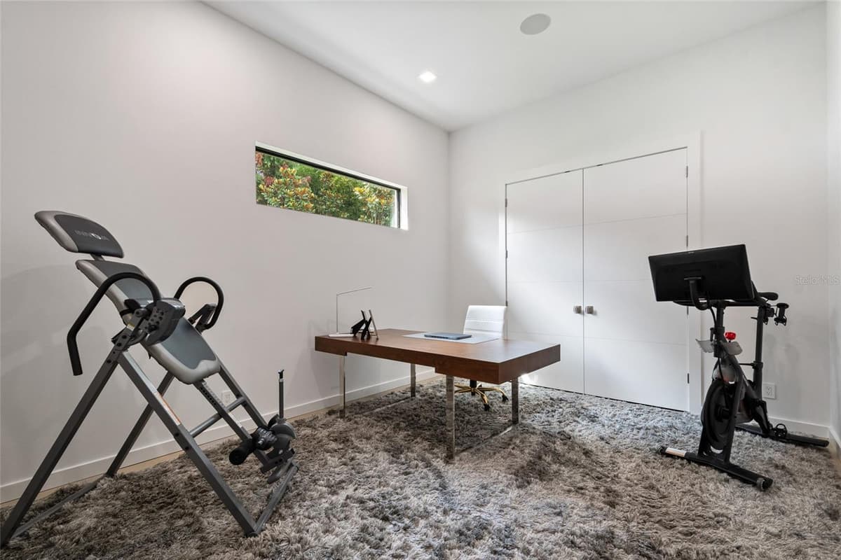 9061 RON DEN LANE — photo 41 of 100