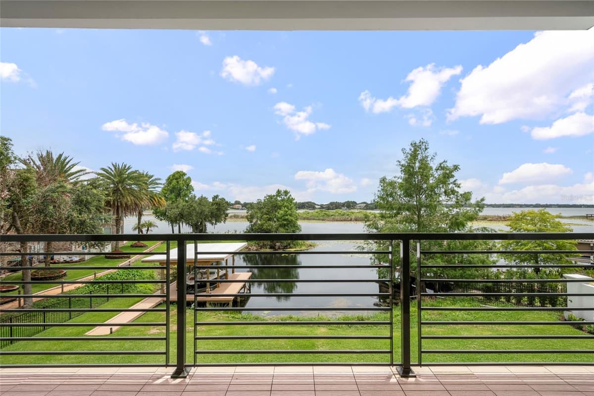 9061 RON DEN LANE — photo 48 of 100