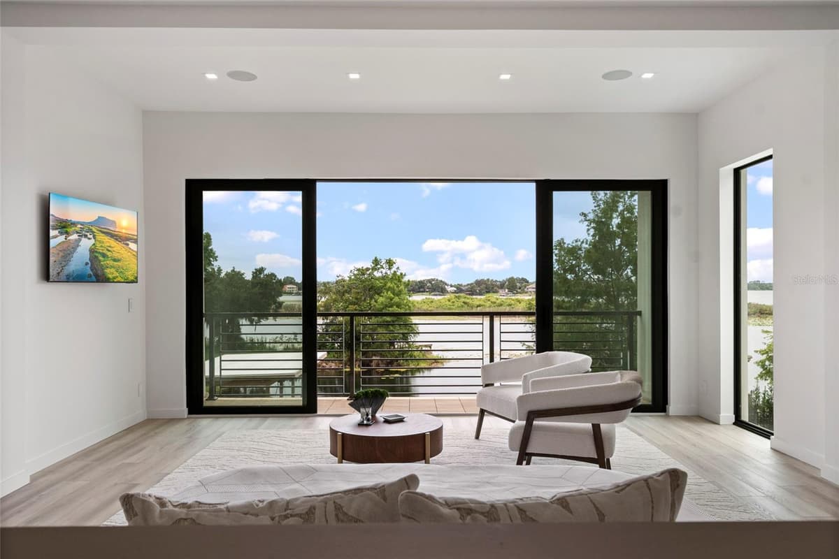 9061 RON DEN LANE — photo 45 of 100