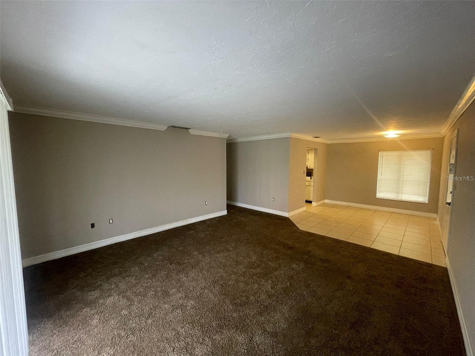 1830 MARAVILLA AVENUE — photo 4 of 28