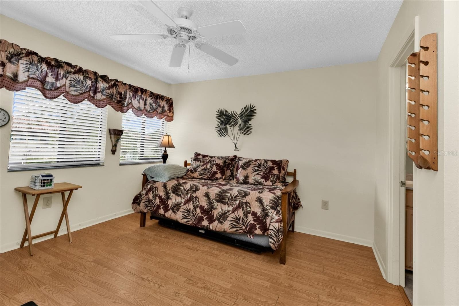 5221 LAKE VILLAGE DRIVE — photo 20 of 40