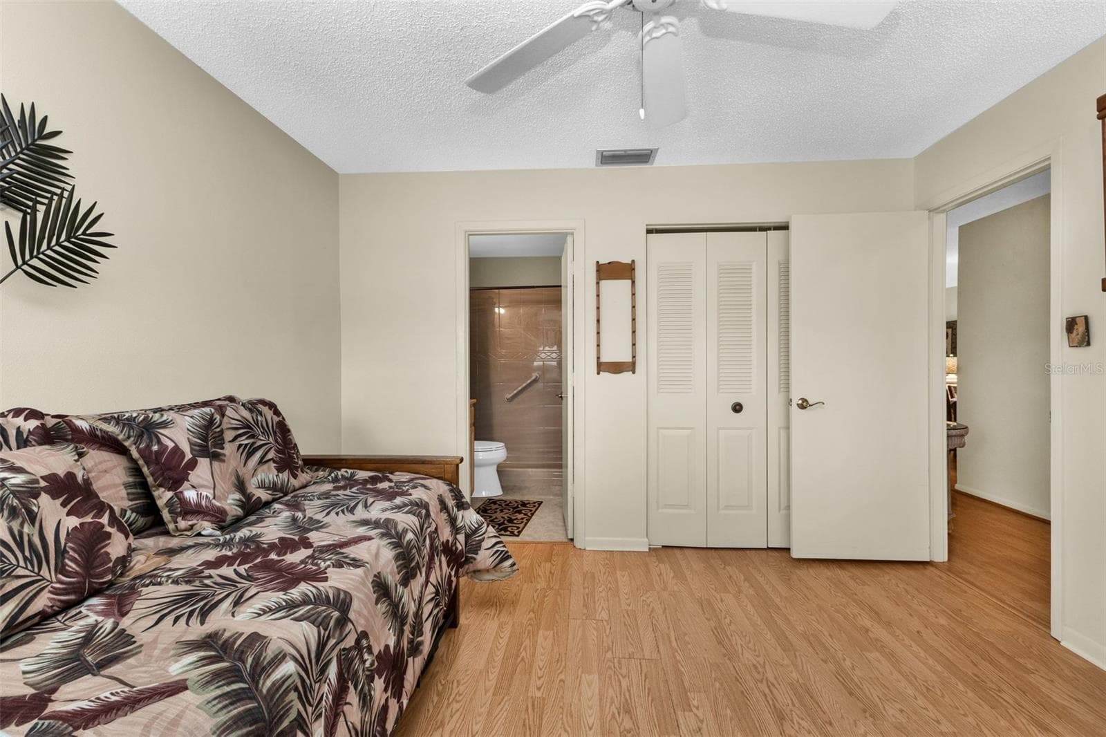 5221 LAKE VILLAGE DRIVE — photo 19 of 40