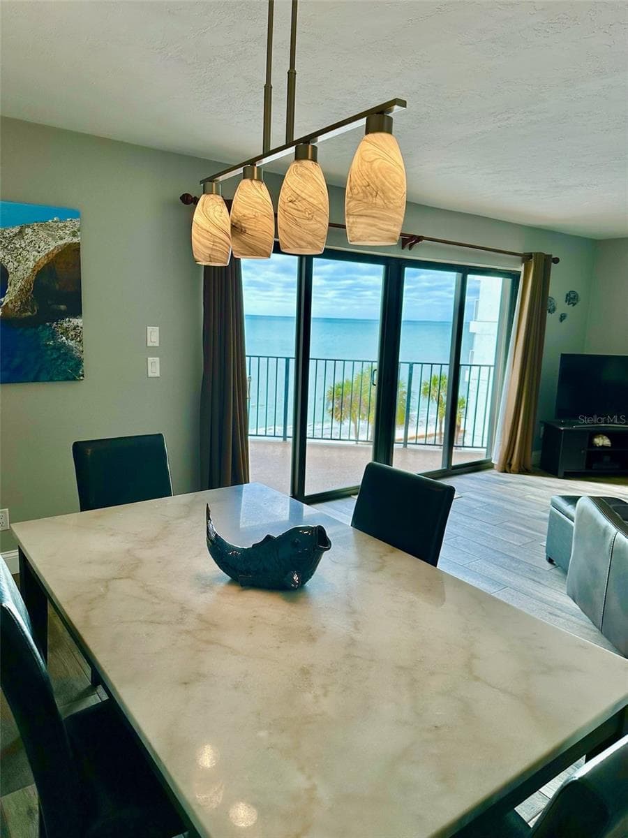 16330 GULF BOULEVARD — photo 16 of 46