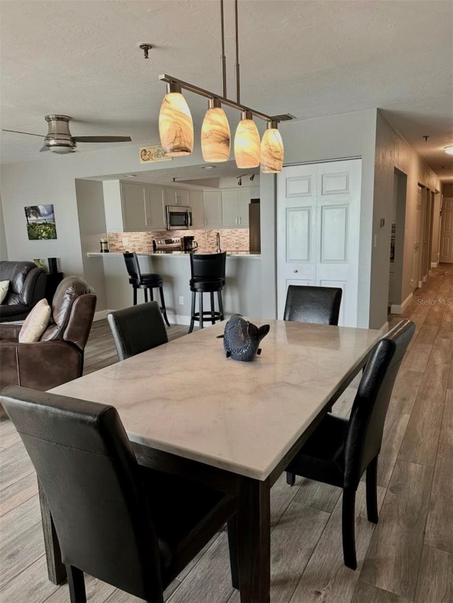 16330 GULF BOULEVARD — photo 17 of 46