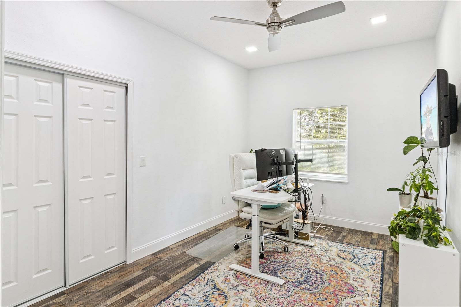 945 GORDON AVENUE — photo 24 of 36