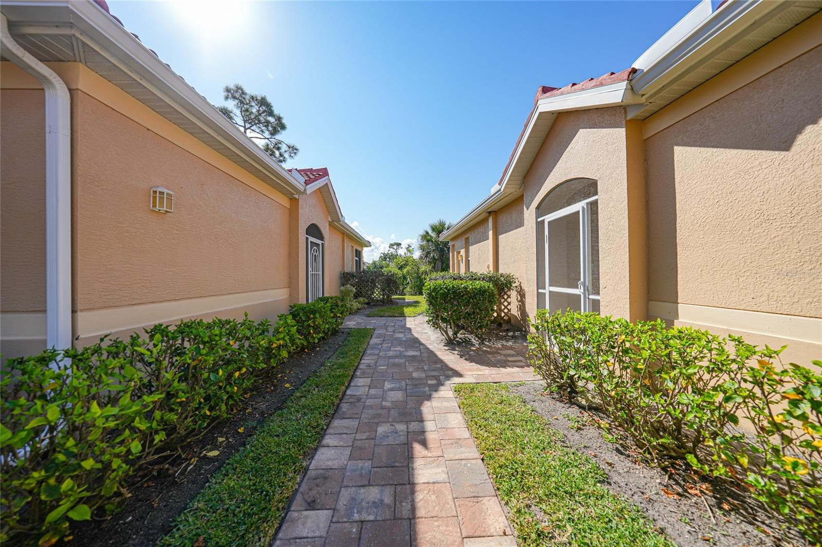 3810 COBIA VILLAS COURT — photo 2 of 29