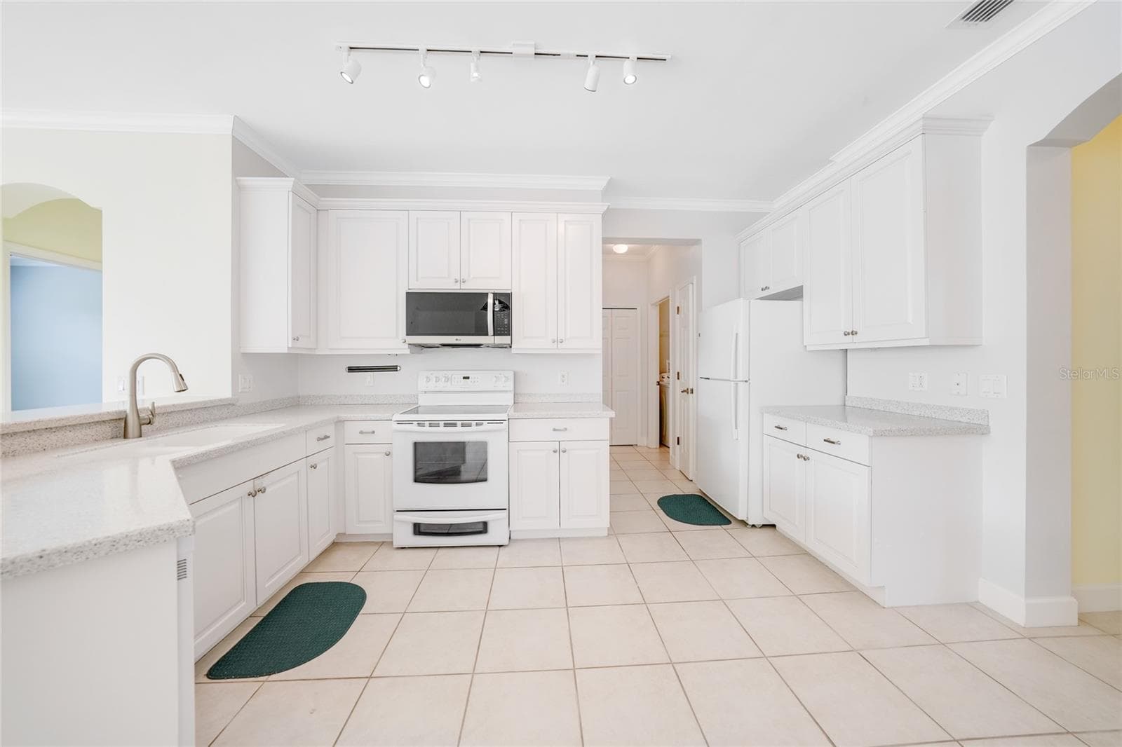 3810 COBIA VILLAS COURT — photo 10 of 29