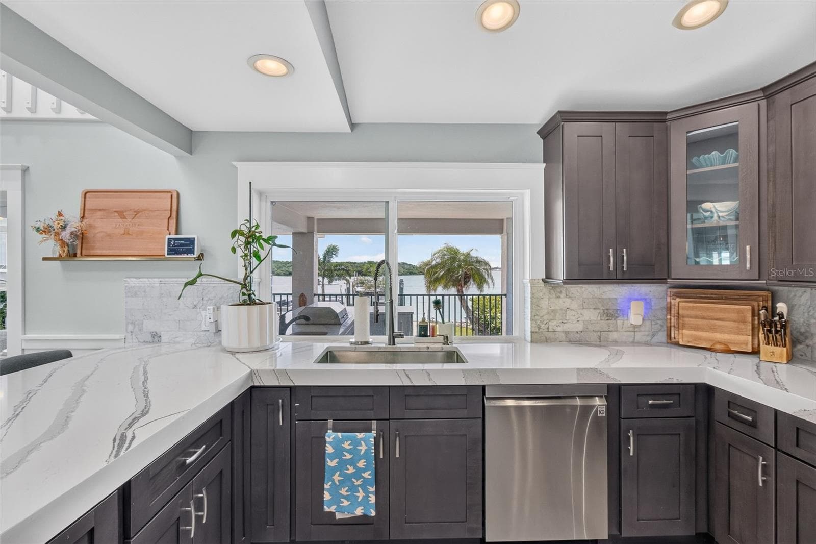 503 JOHNS PASS AVENUE — photo 15 of 64