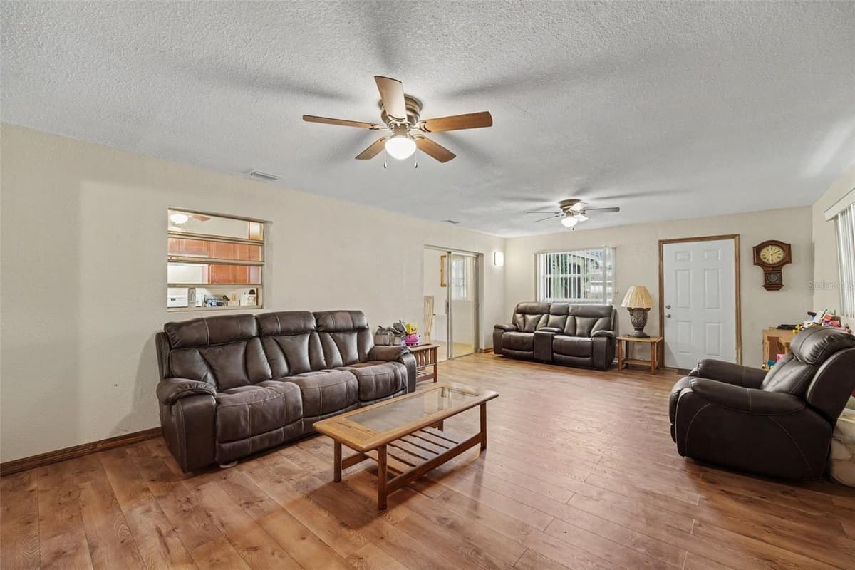 838 GEORGIA AVENUE — photo 6 of 27