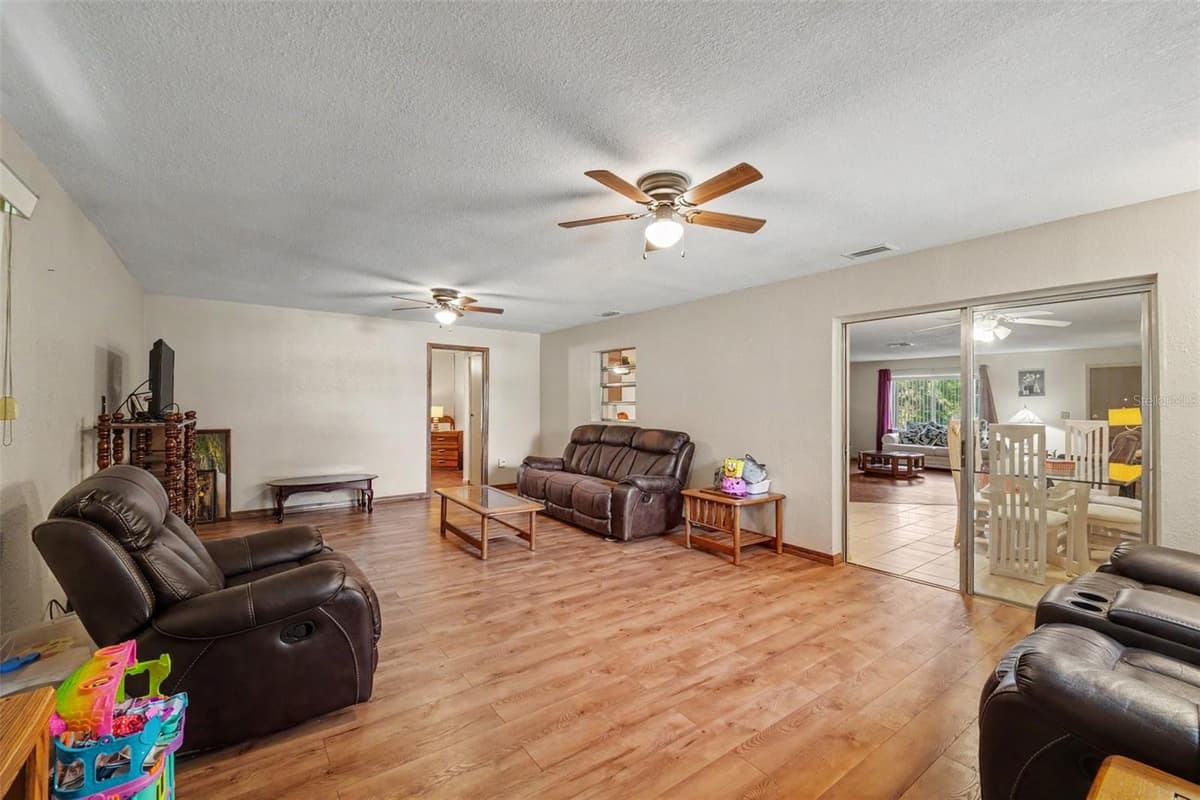 838 GEORGIA AVENUE — photo 7 of 27