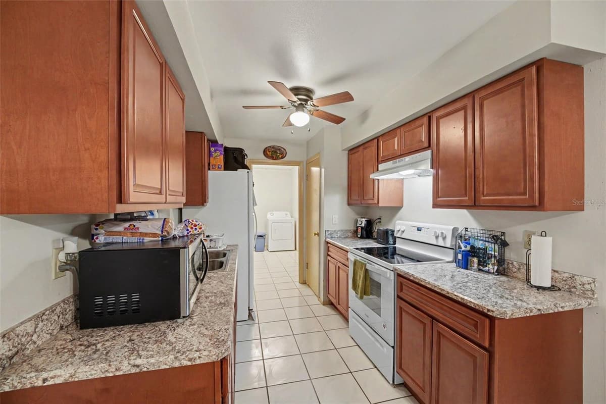 838 GEORGIA AVENUE — photo 13 of 27